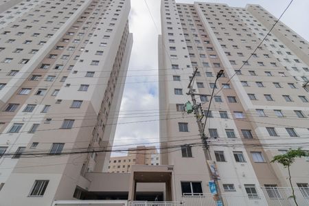Apartamento para alugar com 43m², 2 quartos e 1 vaga Apartamento para alugar com 43m², 2 quartos e 1 vagaFachada
