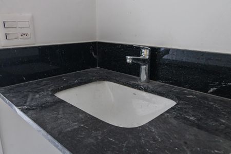 Apartamento à venda com 75m², 2 quartos e 1 vagaBanheiro Social