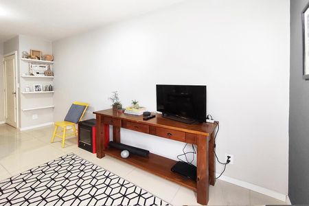 Apartamento à venda com 60m², 2 quartos e sem vaga Apartamento à venda com 60m², 2 quartos e sem vagaSala
