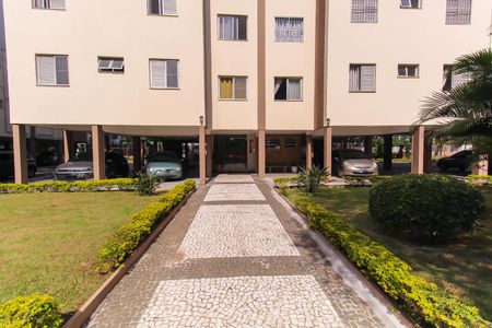 Apartamento à venda com 83m², 3 quartos e 1 vaga Apartamento à venda com 83m², 3 quartos e 1 vagaÁrea comum - Entrada