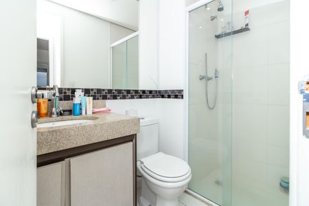 Apartamento à venda com 66m², 2 quartos e 1 vagaBanheiro Social