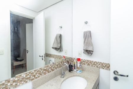 Apartamento à venda com 66m², 2 quartos e 1 vagaBanheiro da Suíte