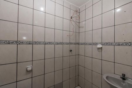 Casa para alugar com 48m², 2 quartos e sem vaga Casa para alugar com 48m², 2 quartos e sem vagaBanheiro