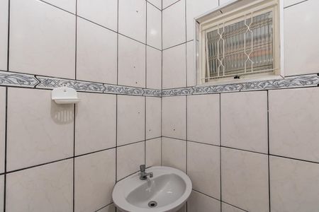 Casa para alugar com 48m², 2 quartos e sem vaga Casa para alugar com 48m², 2 quartos e sem vagaBanheiro