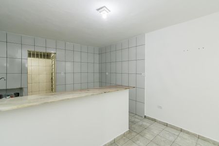 Casa para alugar com 48m², 2 quartos e sem vaga Casa para alugar com 48m², 2 quartos e sem vagaSala