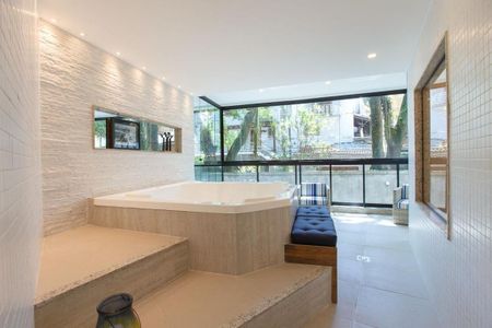 Apartamento à venda com 145m², 4 quartos e 2 vagas