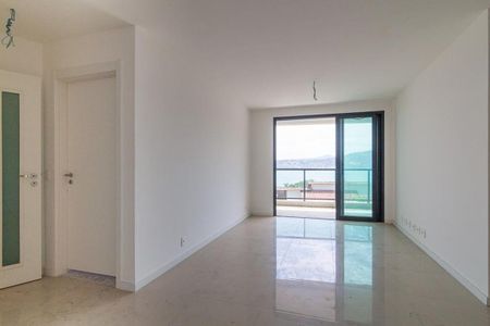 Apartamento à venda com 145m², 4 quartos e 2 vagas