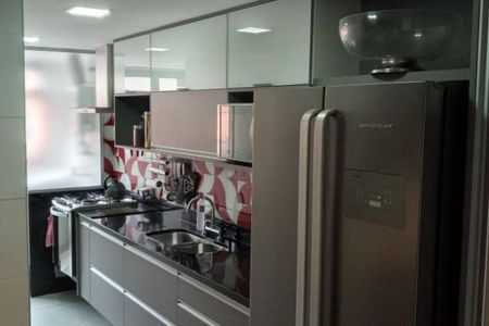 Apartamento à venda com 145m², 4 quartos e 2 vagas