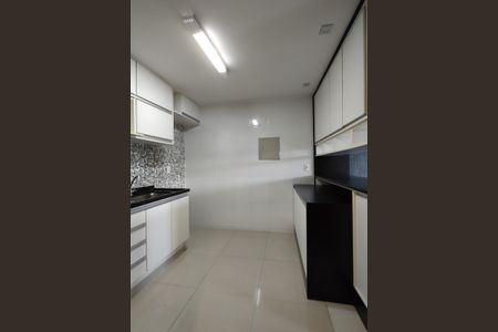 Casa de condomínio à venda com 80m², 2 quartos e 1 vagaCozinha - Armários