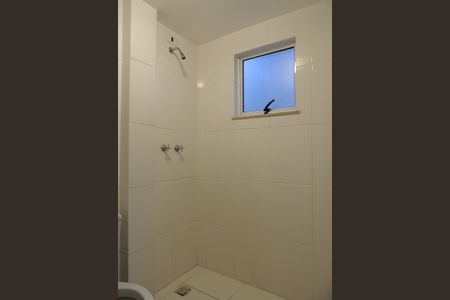 Casa de condomínio à venda com 80m², 2 quartos e 1 vagaBanheiro da Suíte 2