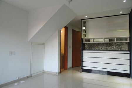 Casa de condomínio à venda com 80m², 2 quartos e 1 vagaSala