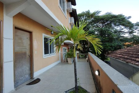 Casa de condomínio à venda com 80m², 2 quartos e 1 vagaFachada da Casa