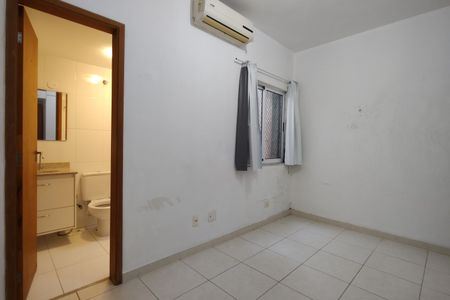 Casa de condomínio à venda com 80m², 2 quartos e 1 vagaBanheiro da Suíte 2