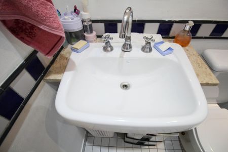 Apartamento à venda com 76m², 3 quartos e 2 vagasBanheiro 2