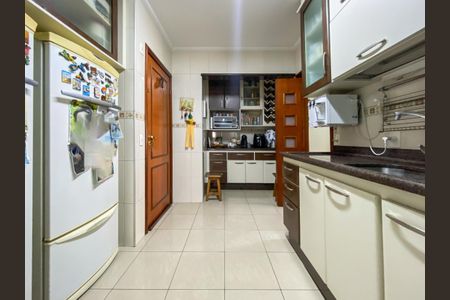 Apartamento à venda com 135m², 4 quartos e 2 vagasCozinha