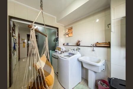 Apartamento à venda com 135m², 4 quartos e 2 vagasÁrea de Serviço