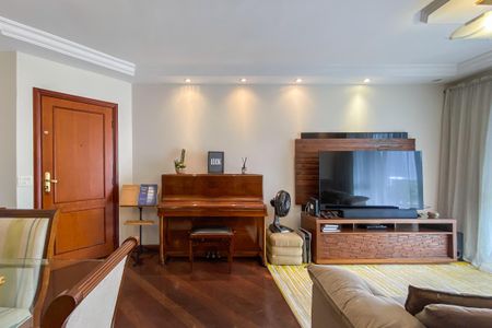 Apartamento à venda com 135m², 4 quartos e 2 vagasSala