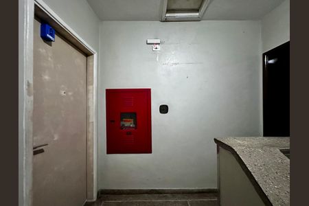 Apartamento à venda com 79m², 3 quartos e sem vagaLockbox