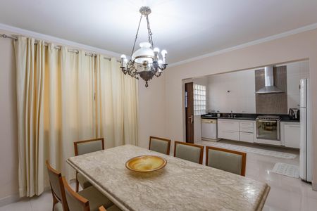 Casa à venda com 300m², 3 quartos e sem vagaCopa