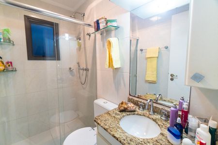 Apartamento à venda com 68m², 2 quartos e 2 vagasBanheiro da Suíte
