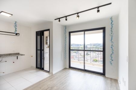 Sala/Cozinha de apartamento para alugar com 3 quartos, 67m² em Vila Anastácio, São Paulo