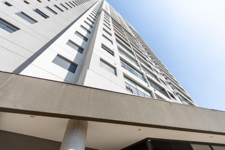 Apartamento para alugar com 67m², 3 quartos e 1 vagaFachada