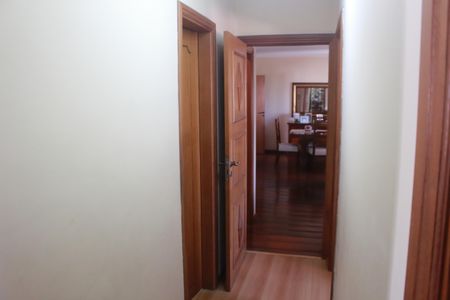 Apartamento à venda com 125m², 3 quartos e 2 vagasCorredor