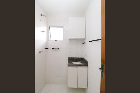 Banheiro de apartamento para alugar com 1 quarto, 36m² em Parque Edu Chaves, São Paulo