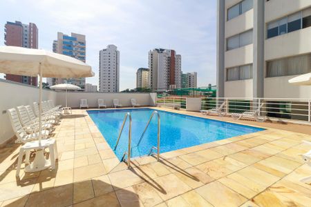 Apartamento para alugar com 130m², 3 quartos e 2 vagasÁrea comum - Piscina