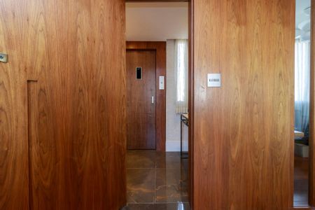 Apartamento para alugar com 130m², 3 quartos e 2 vagasCorredor
