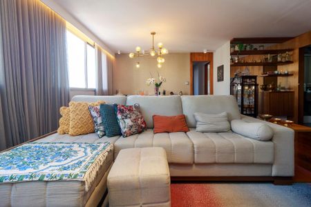 Apartamento para alugar com 130m², 3 quartos e 2 vagasSala