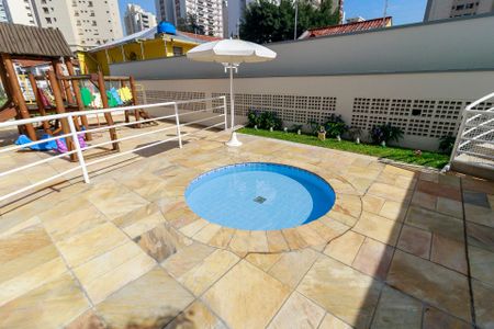 Apartamento para alugar com 130m², 3 quartos e 2 vagasÁrea comum - Piscina