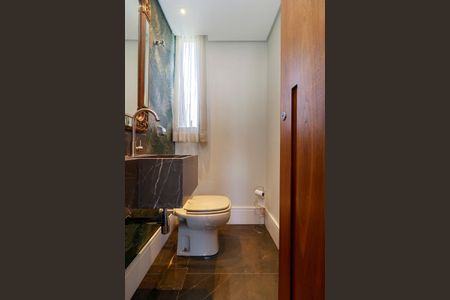 Apartamento para alugar com 130m², 3 quartos e 2 vagasLavabo
