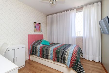 Apartamento para alugar com 130m², 3 quartos e 2 vagasQuarto 2