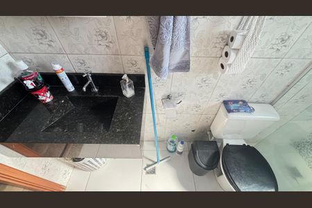 Apartamento à venda com 88m², 2 quartos e 1 vaga Apartamento à venda com 88m², 2 quartos e 1 vagaBanheiro
