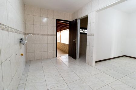 Casa para alugar com 330m², 3 quartos e 2 vagas Casa para alugar com 330m², 3 quartos e 2 vagasCozinha