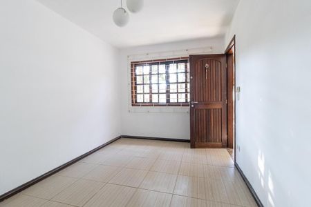 Casa para alugar com 330m², 3 quartos e 2 vagas Casa para alugar com 330m², 3 quartos e 2 vagasSala