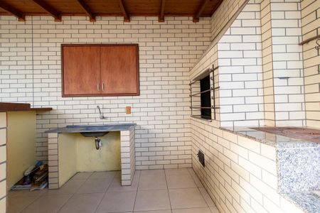 Casa para alugar com 330m², 3 quartos e 2 vagas Casa para alugar com 330m², 3 quartos e 2 vagasÁrea comum - Churrasqueira