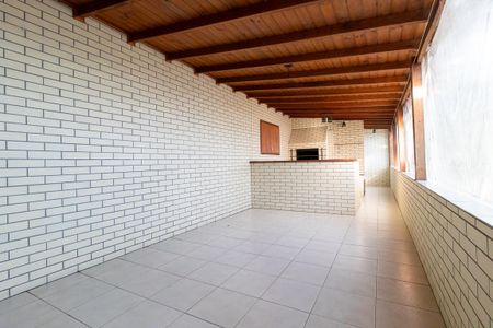 Casa para alugar com 330m², 3 quartos e 2 vagas Casa para alugar com 330m², 3 quartos e 2 vagasÁrea comum