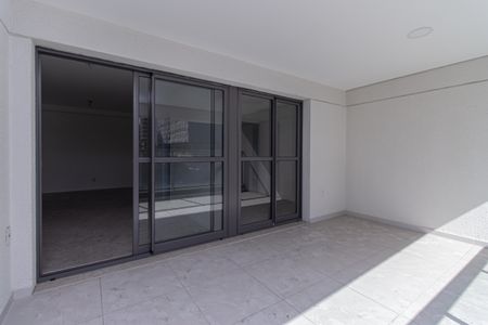 Apartamento à venda com 105m², 3 quartos e 2 vagasVaranda 