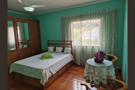 Casa à venda com 419m², 5 quartos e 5 vagas