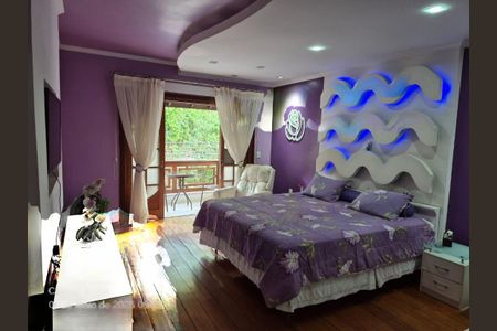 Casa à venda com 419m², 5 quartos e 5 vagas