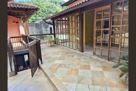 Casa à venda com 419m², 5 quartos e 5 vagas