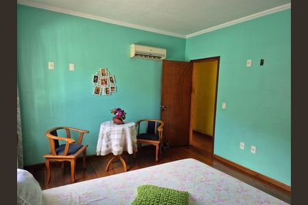 Casa à venda com 419m², 5 quartos e 5 vagas