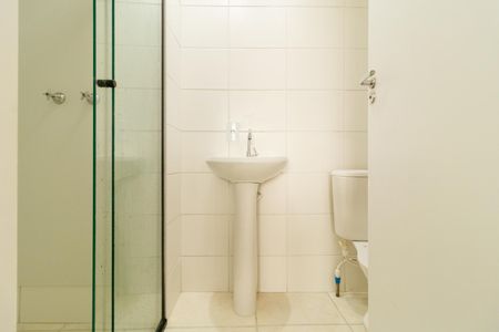 Apartamento à venda com 40m², 2 quartos e sem vaga Apartamento à venda com 40m², 2 quartos e sem vagaBanheiro