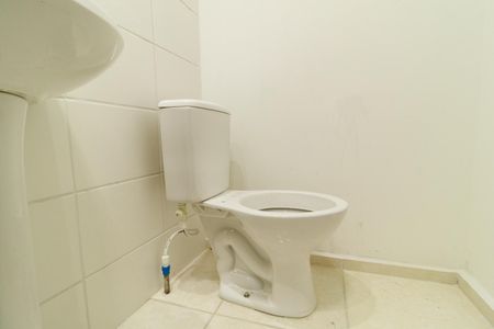 Apartamento à venda com 40m², 2 quartos e sem vaga Apartamento à venda com 40m², 2 quartos e sem vagaBanheiro