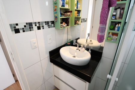 Apartamento à venda com 85m², 3 quartos e 2 vagasBanheiro Suíte