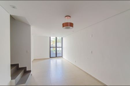 Casa de condomínio para alugar com 152m², 2 quartos e 2 vagas Casa de condomínio para alugar com 152m², 2 quartos e 2 vagasSala