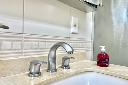 Apartamento à venda com 156m², 3 quartos e 3 vagasBanheiro da Suíte 1