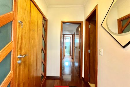 Apartamento à venda com 156m², 3 quartos e 3 vagasCorredor